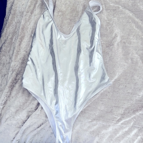 Sexy Silver Glitter Swimsuit NWT - Picture 6 of 6